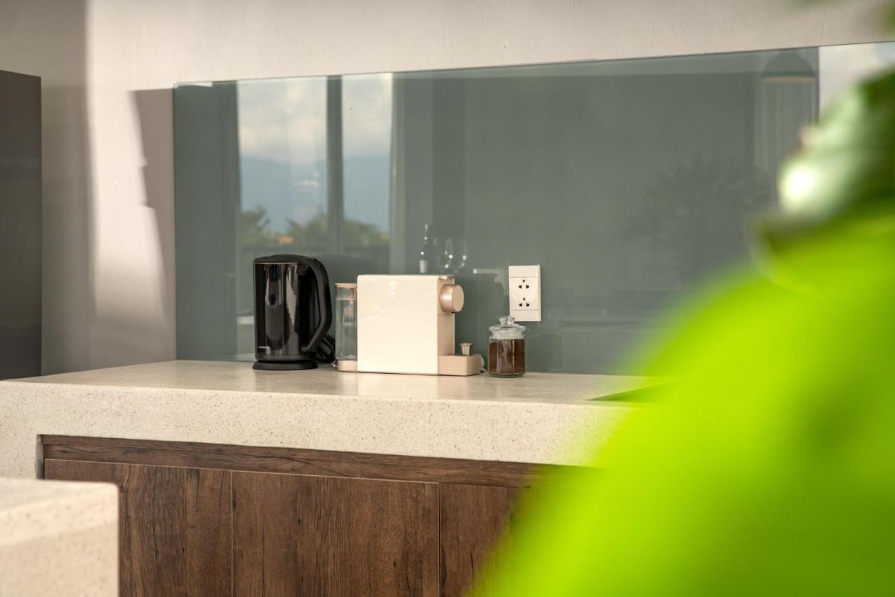 The Sense Apartment - Modern, Near My An Beach Дананг Экстерьер фото